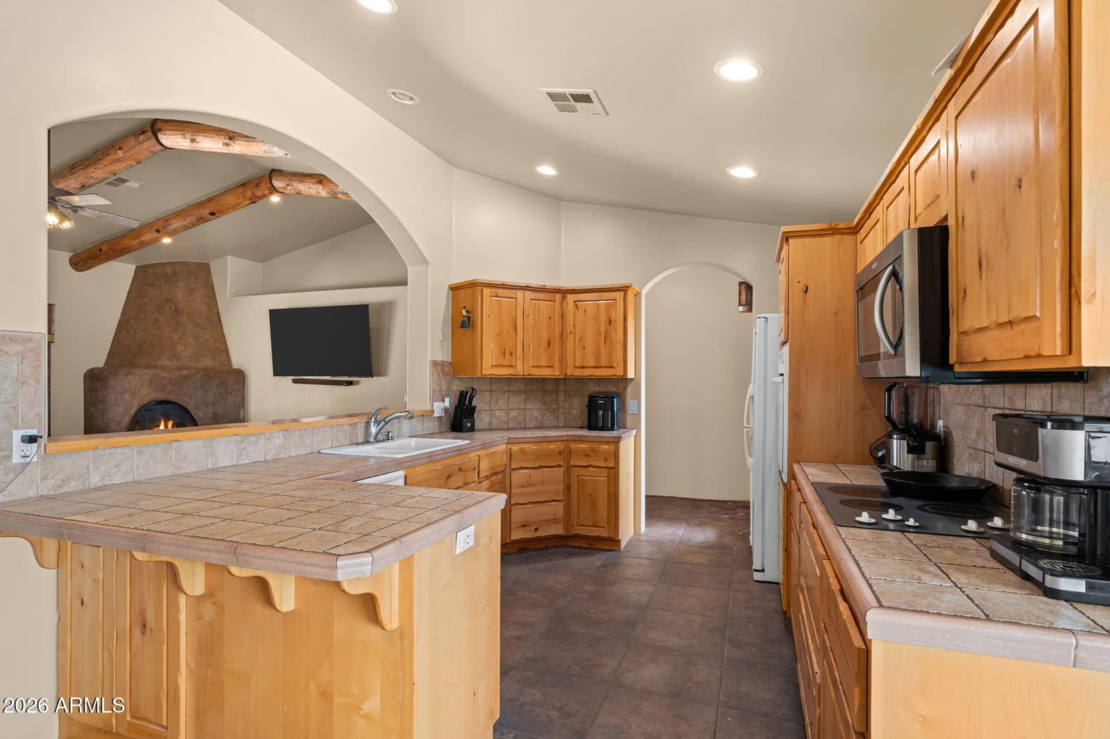 35425 S Antelope Creek Road, Wickenburg, AZ 85390 — photo 10 of 46