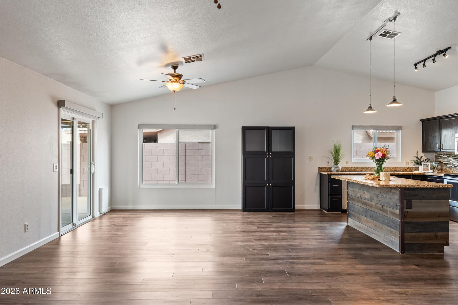 1200 S Crossbow Place, Chandler, AZ 85286 — photo 5 of 38