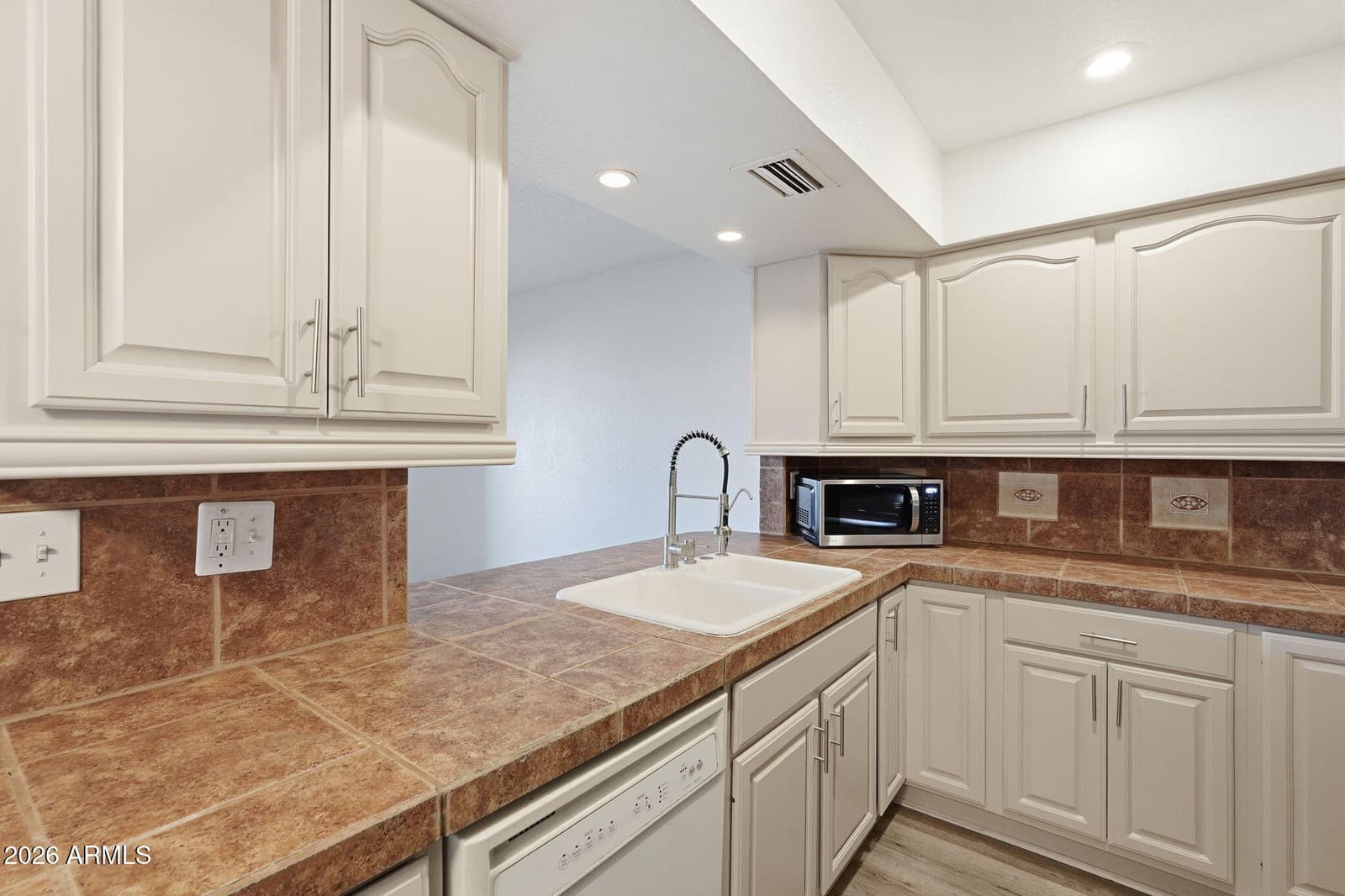 5902 N Granite Reef Road, Scottsdale, AZ 85250 — photo 12 of 51