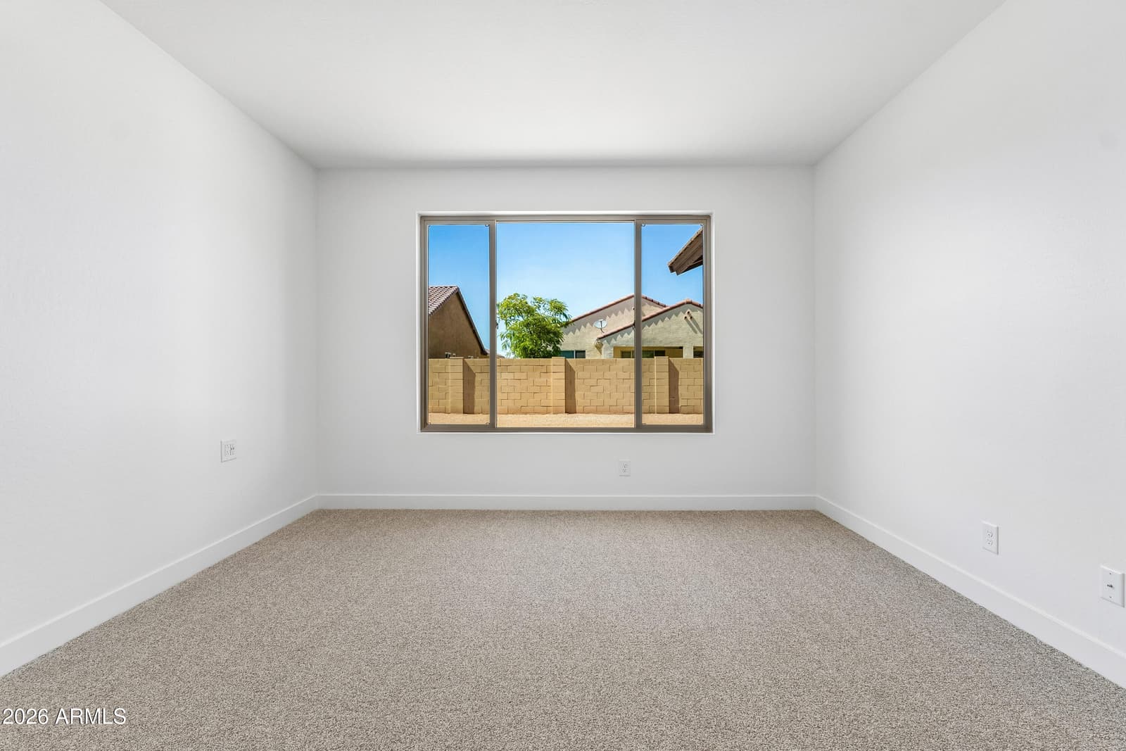 5624 W Posse Drive, Eloy, AZ 85131 — photo 11 of 39