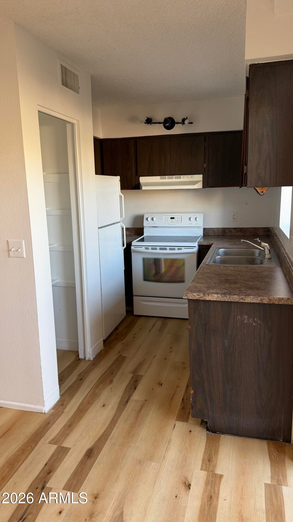 3518 W Dunlap Avenue 176, Phoenix, AZ 85051 — photo 5 of 21