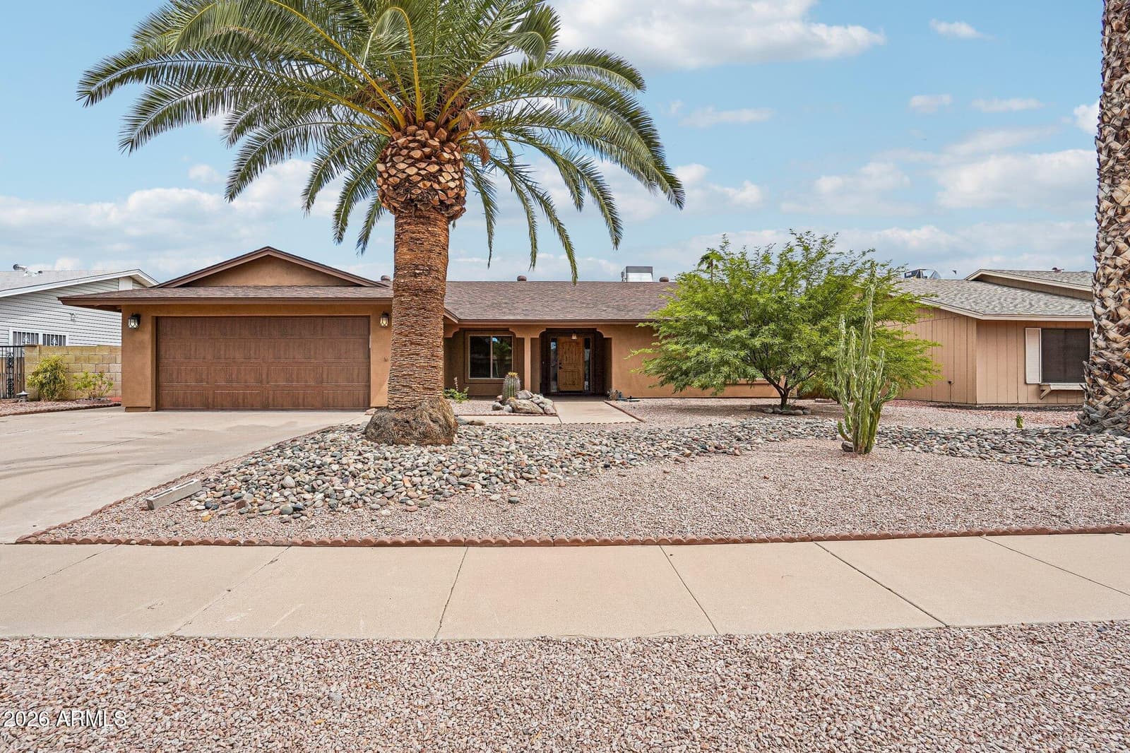 12103 S Tomi Drive, Phoenix, AZ 85044 — photo 1 of 30