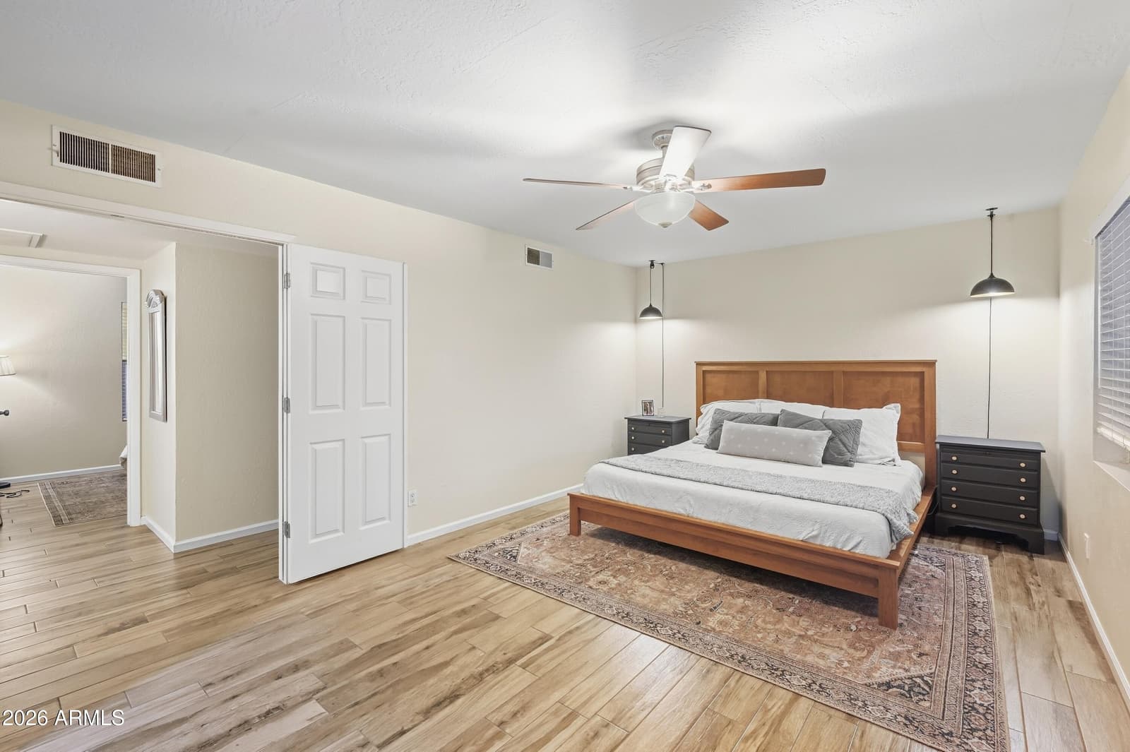 155 W Wagoner Road, Phoenix, AZ 85023 — photo 4 of 30