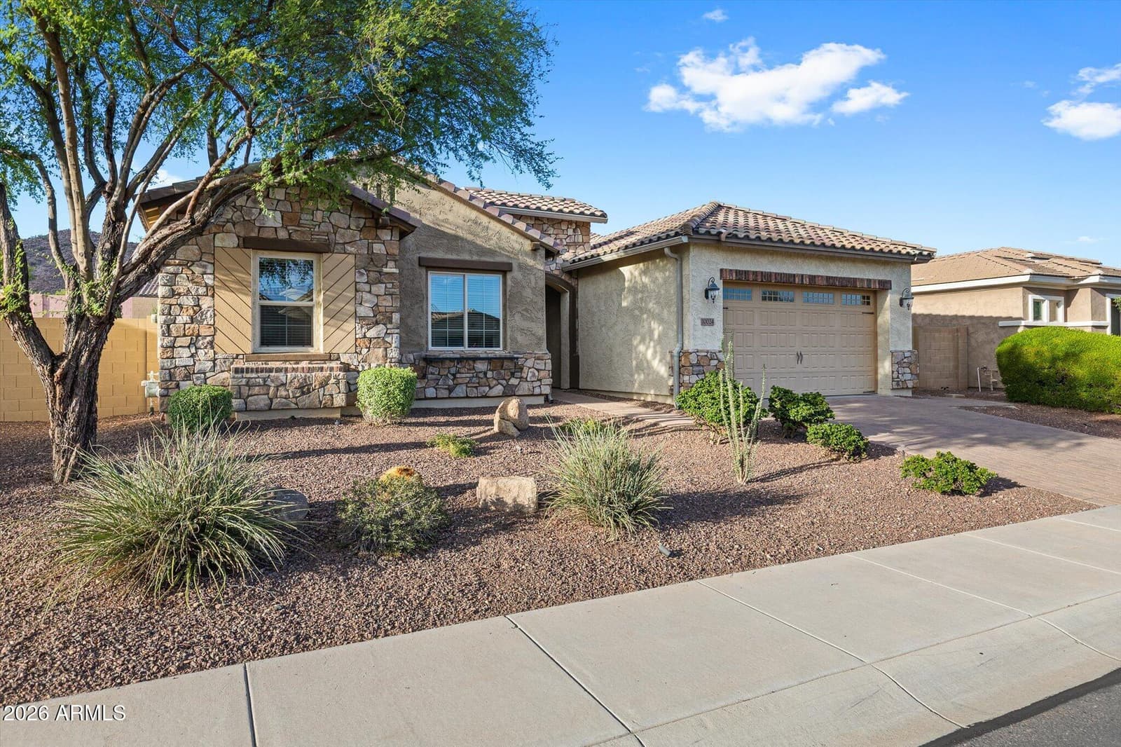 10024 W Jasmine Trail, Peoria, AZ 85383 — photo 2 of 50