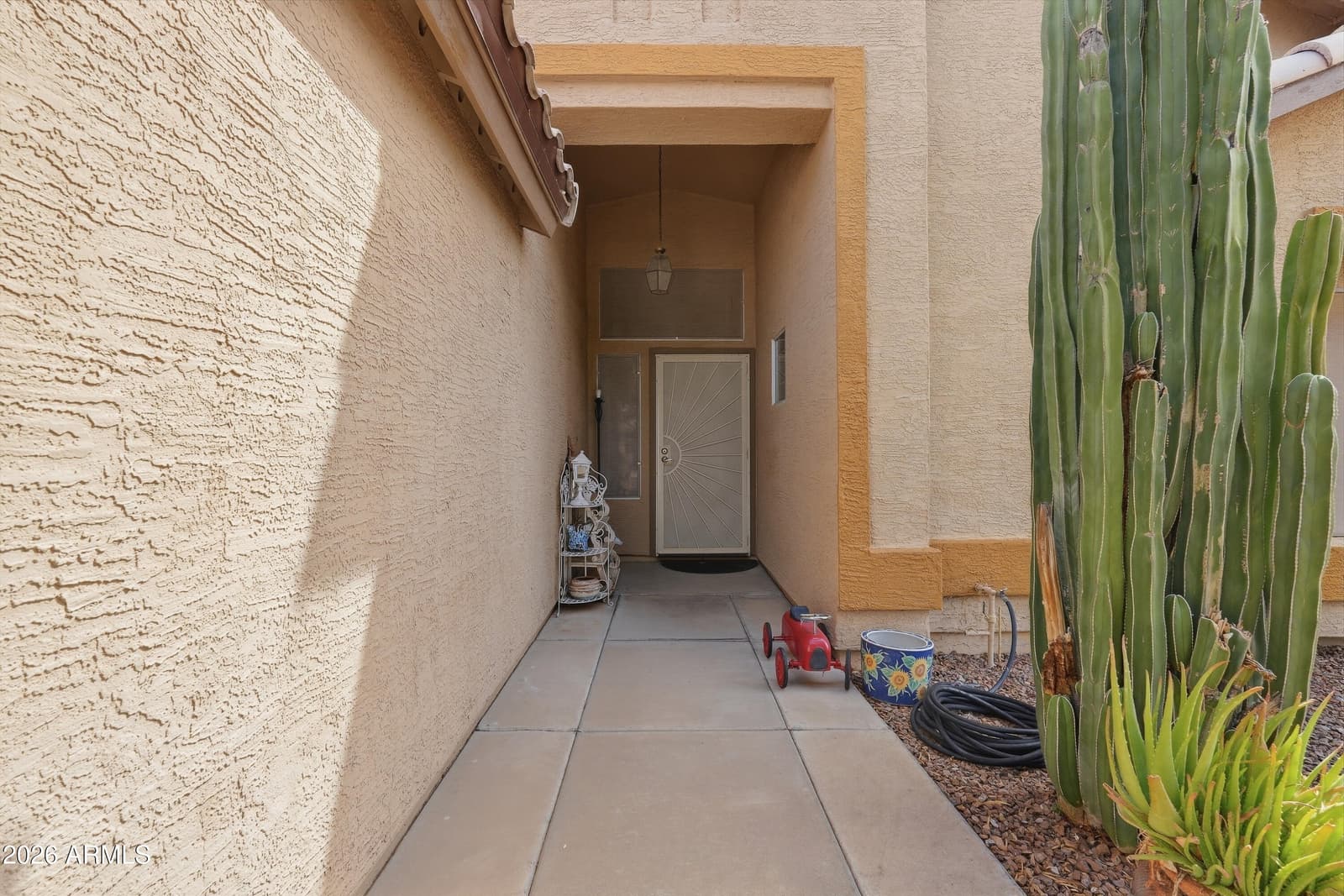 551 N Vista Del Sol, Mesa, AZ 85207 — photo 4 of 34