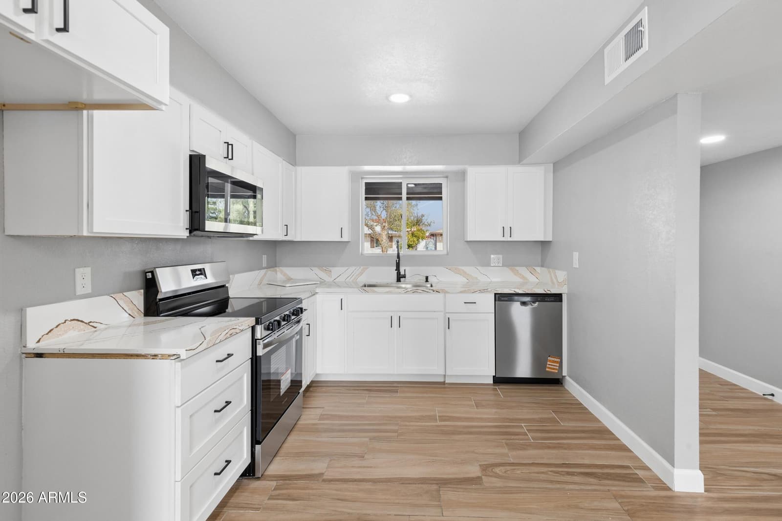 4119 W Townley Avenue, Phoenix, AZ 85051 — photo 15 of 48