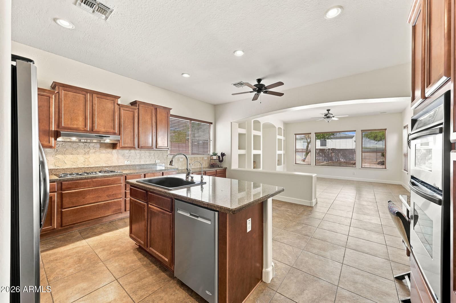 18234 W Piedmont Road, Goodyear, AZ 85338 — photo 15 of 93