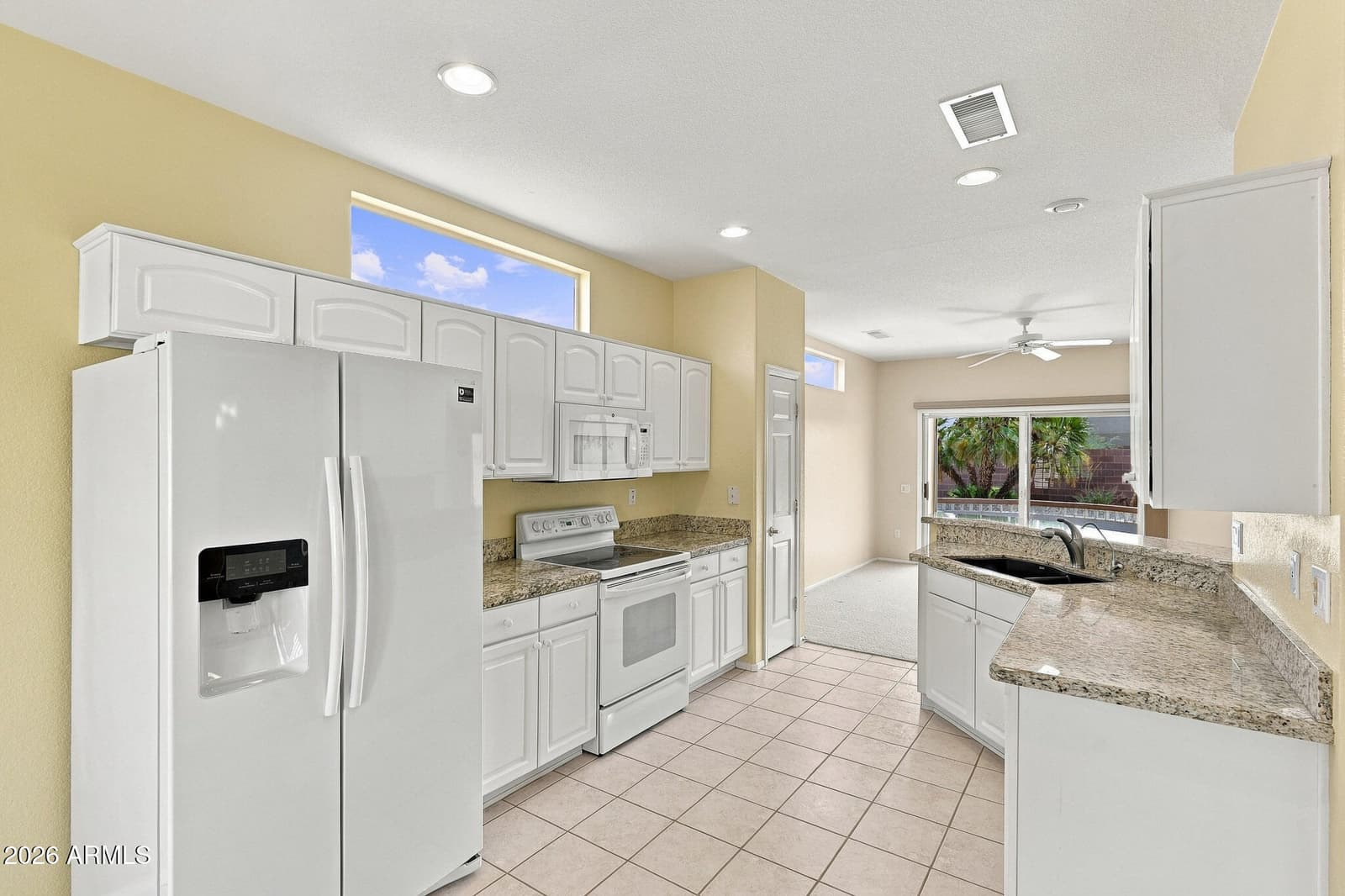 18373 N Shimmer Lane, Surprise, AZ 85374 — photo 5 of 26