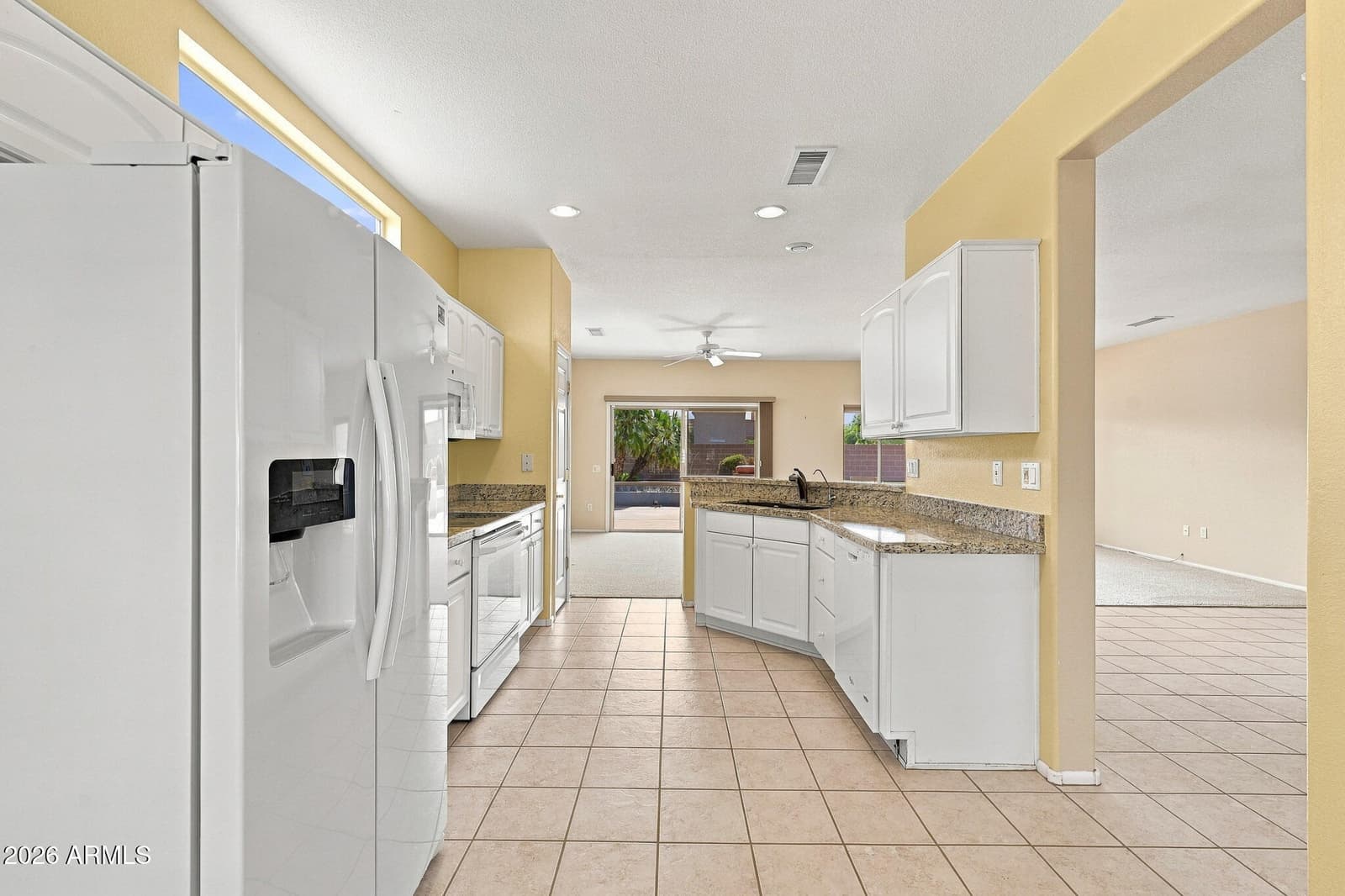 18373 N Shimmer Lane, Surprise, AZ 85374 — photo 4 of 26