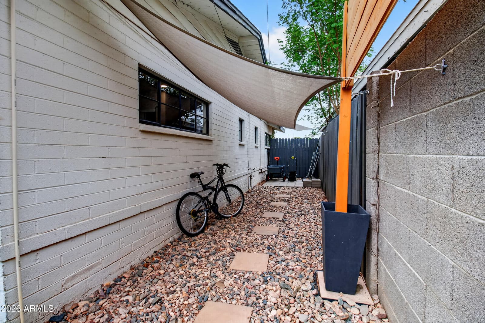 529 W University Drive, Mesa, AZ 85201 — photo 33 of 44